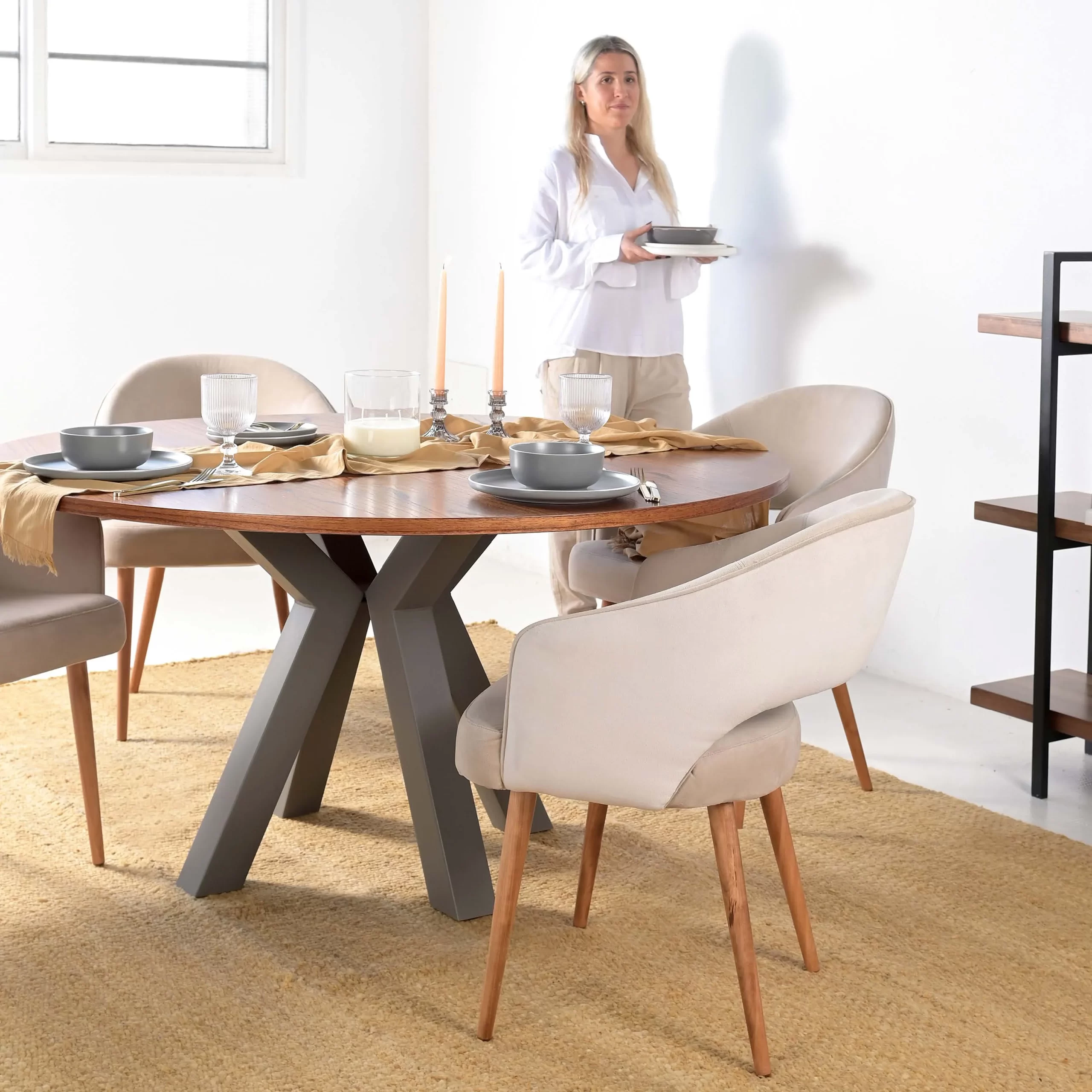 Mesa 236 + Silla 579 7802 Hor Alta_Página_1_Imagen_0001