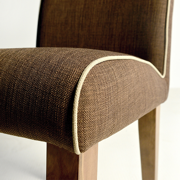 Silla 569 con vivo - detalle