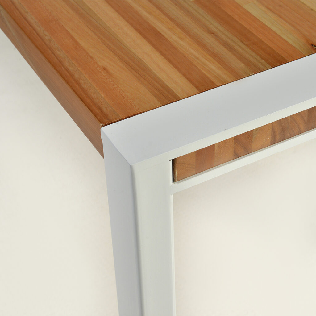 Mesa 112 detalle 1