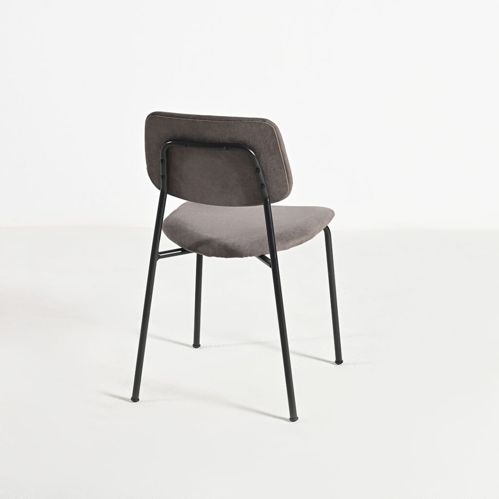 Silla 334 atras
